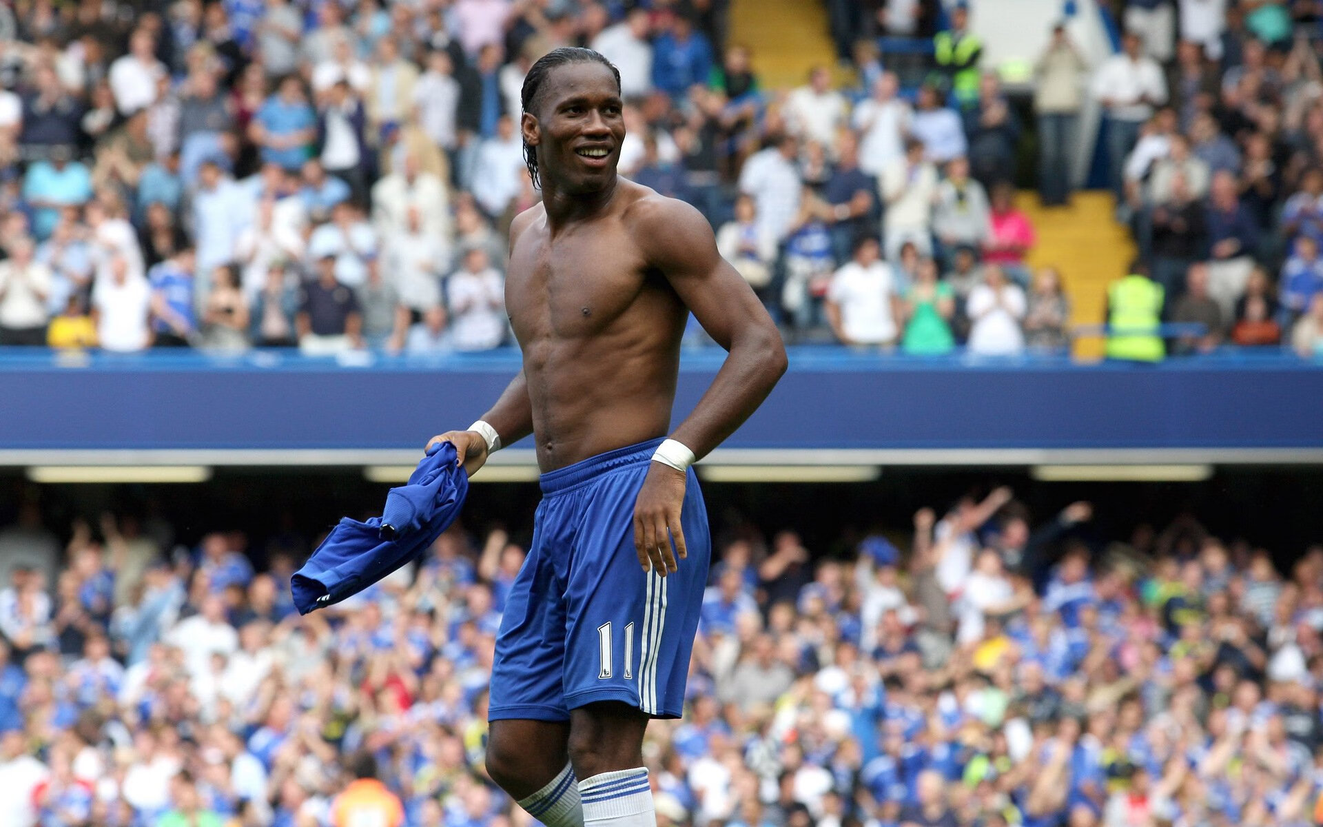 巴萨再度防线失误，3-3战平布鲁日，晋级悬念重重，巴萨联赛不败