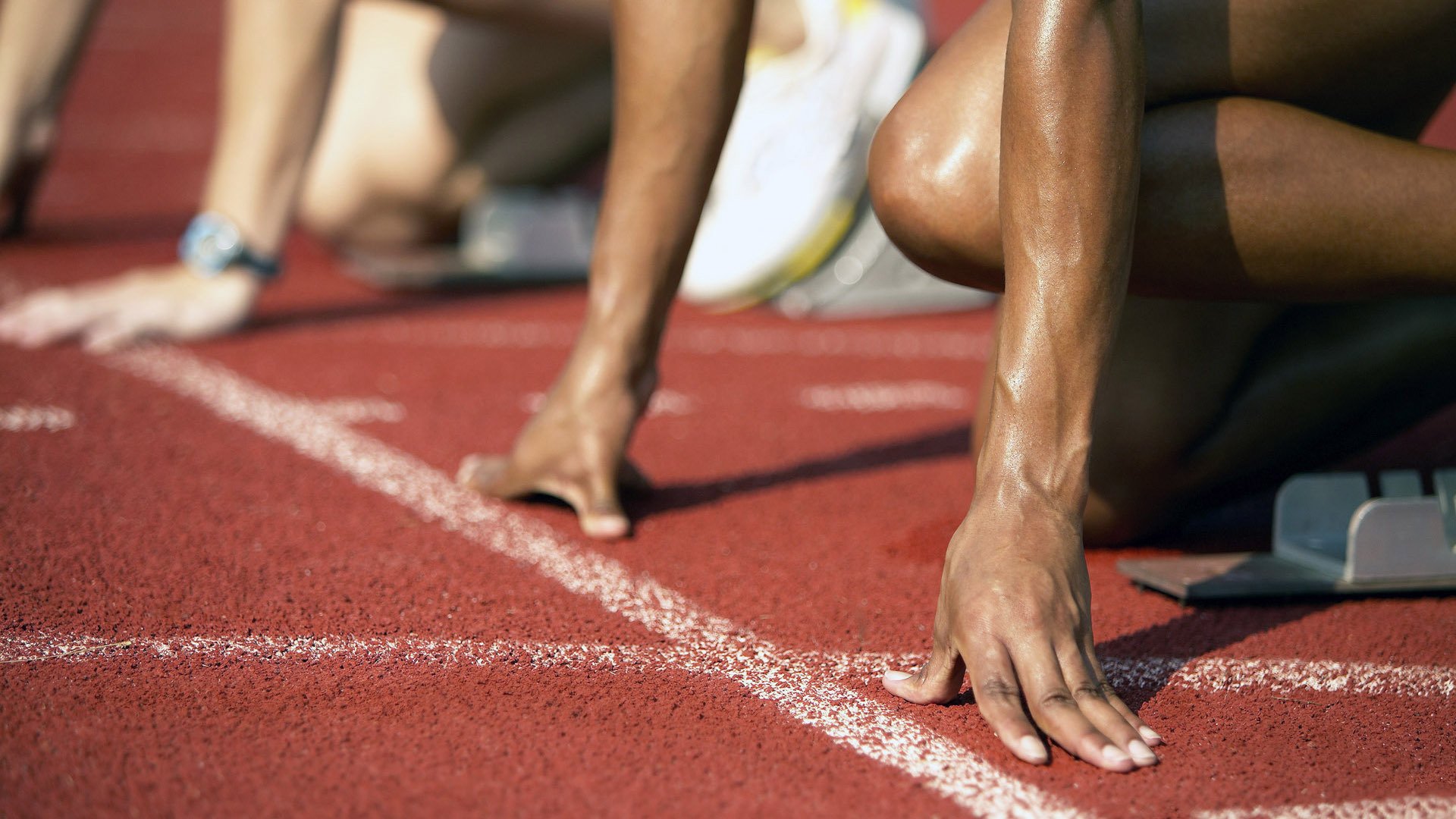 球迷期待：哪支球队会夺冠？专家分析！，最有希望夺冠的球队