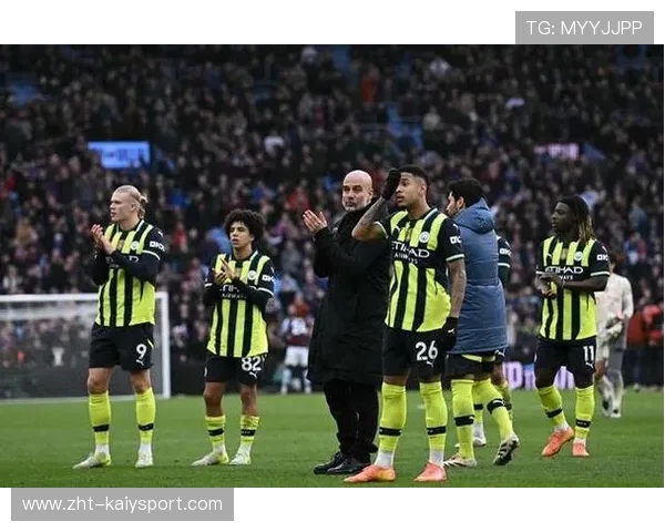 曼联为安德森开出6000万欧元报价，冬窗引援积极，曼城门将安德森